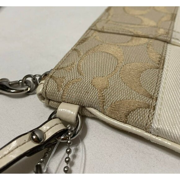 NEW Coach Signature Stripe Wristlet Light Khaki White Silver F42618 - Picture 11 of 11